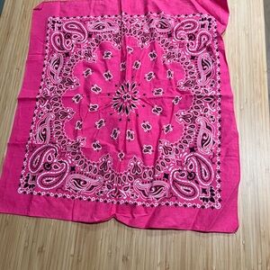 Two bandanas: 1 Pink + 1 blue/teal